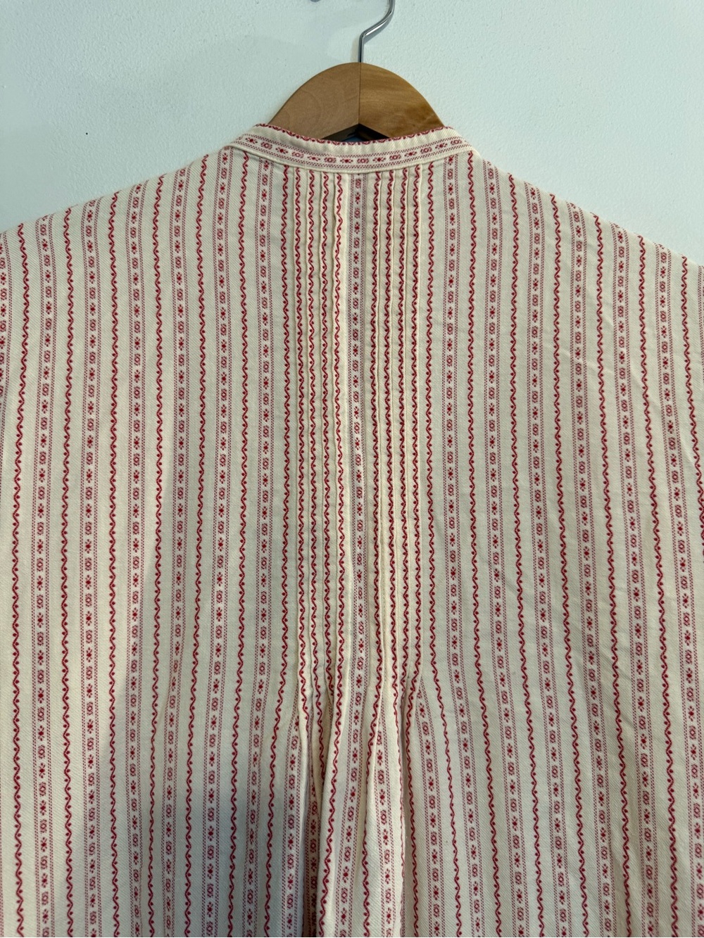 L.L. Bean Pintuck Dobby Nightgown Womens L Cream Red Granny Cottagecore Prairie - Picture 6 of 8